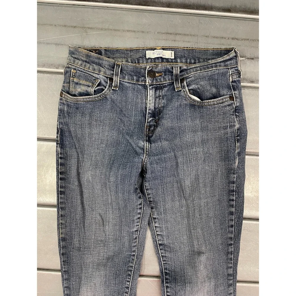 VTG Levis 515 Jeans Womens 6 28X31 Blue Medium Wash Denim‎ Boot Cut Distressed
